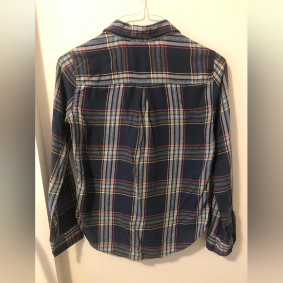 ๐2 for $15๐ Hollister Plaid Button-up - Picture 3 of 4